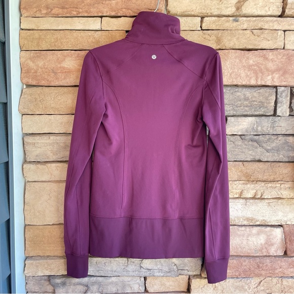 Lululemon maroon purple full zip actuve jacket Women’s 8 EUC - Picture 10 of 14